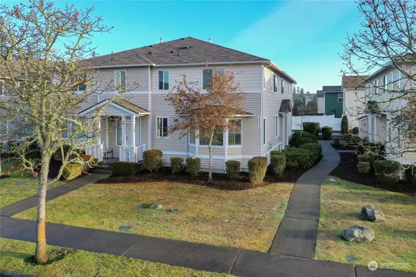 2030 Garry Oaks AVE #A, Dupont, WA 98327