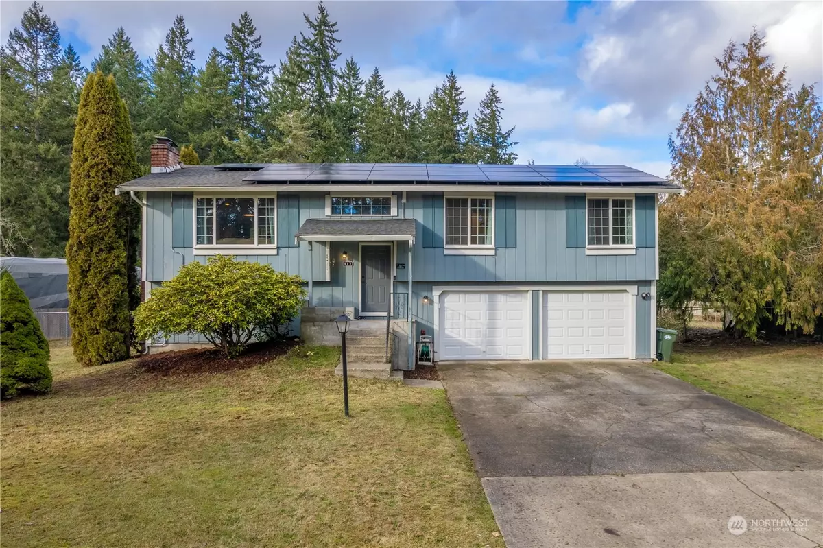 Spanaway, WA 98387,817 Glen Oaks DR E