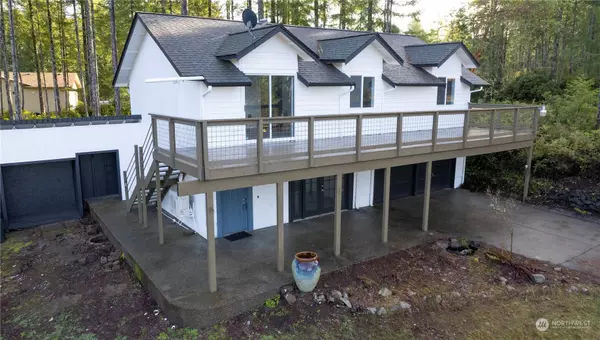 Belfair, WA 98528,451 E Hillside DR