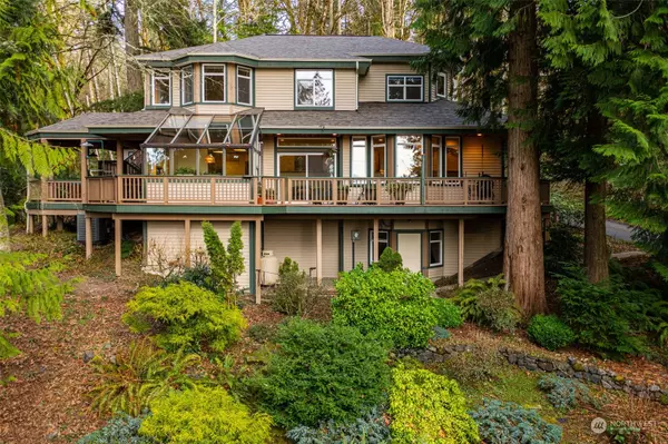 17660 Seminole RD NE, Poulsbo, WA 98370