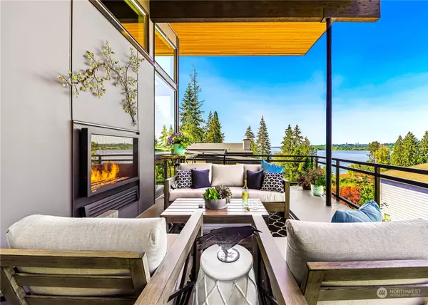 11128 78th CT NE, Kirkland, WA 98034