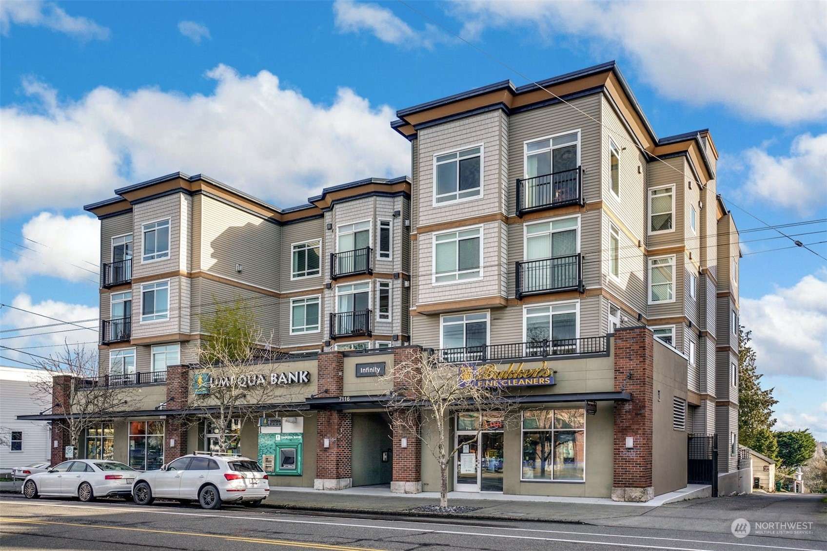 7116 Greenwood AVE N #302, Seattle, WA 98103