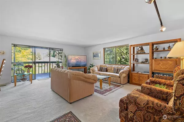 Normandy Park, WA 98166,840 SW Normandy TER