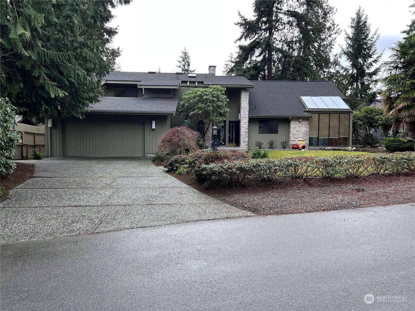 121 Fairway PL, Sequim, WA 98362