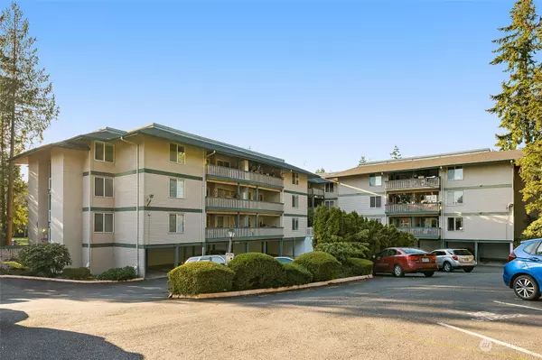 5630 200th ST SW #B-311, Lynnwood, WA 98036