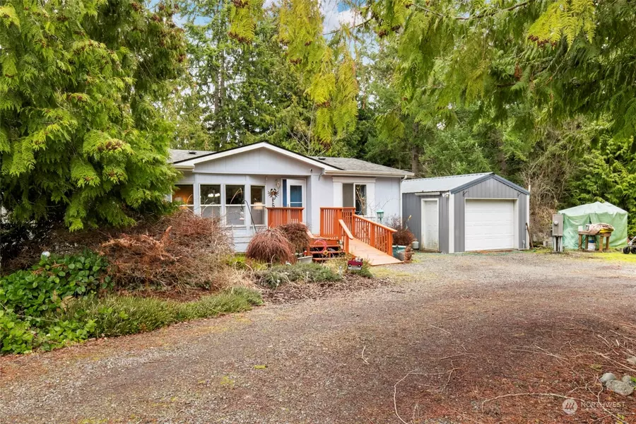 302 Port Hadlock Heights RD, Port Hadlock, WA 98339