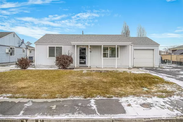 1212 Mather DR, Moses Lake, WA 98837