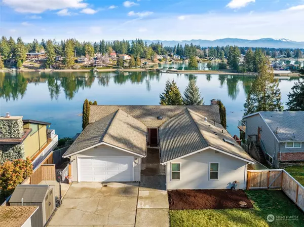 3017 Deer Island DR E, Lake Tapps, WA 98391