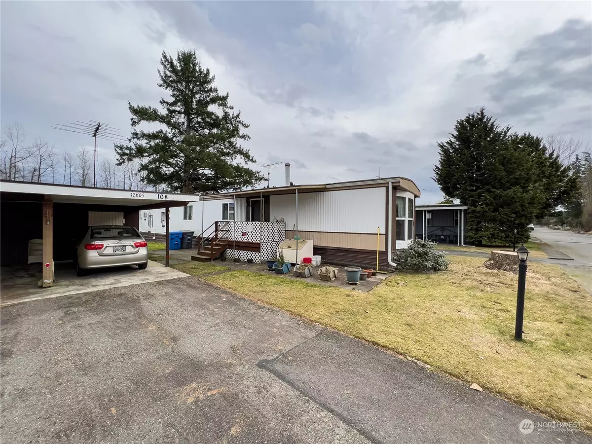 Puyallup, WA 98374,12605 142nd CT E #108