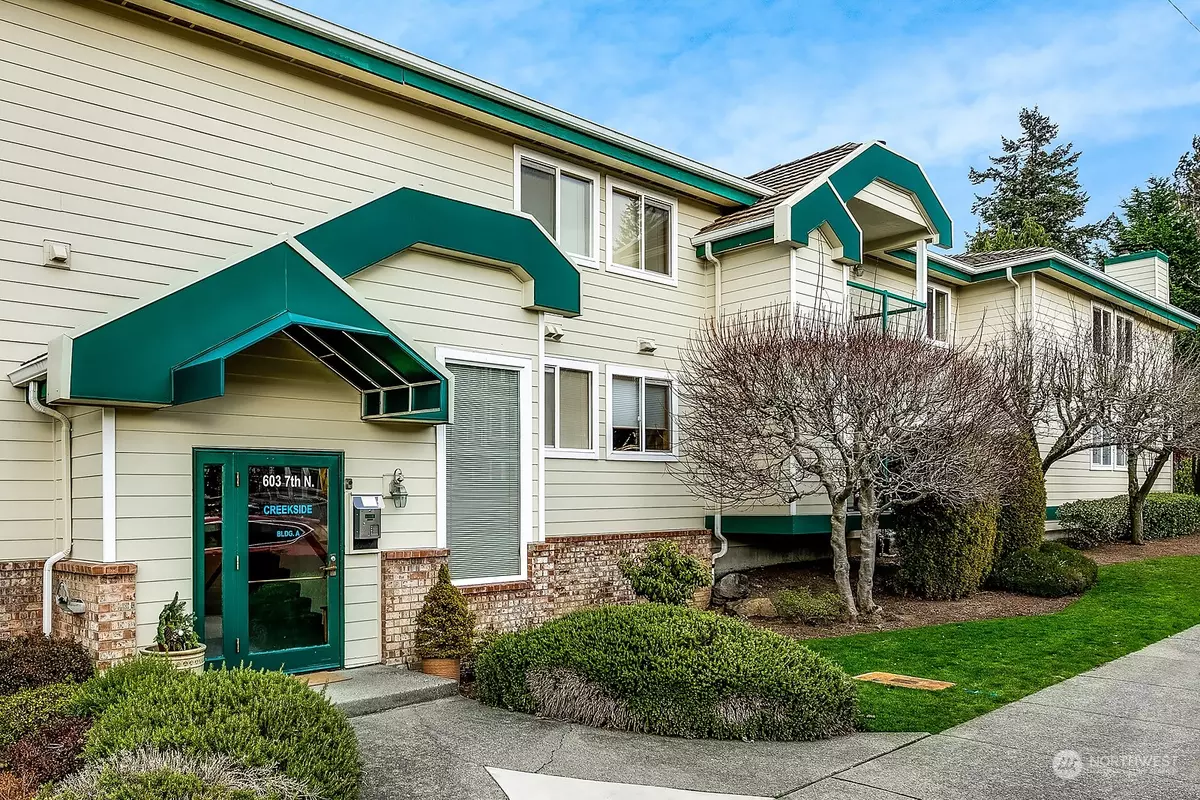 Edmonds, WA 98020,603 7th AVE N #A205