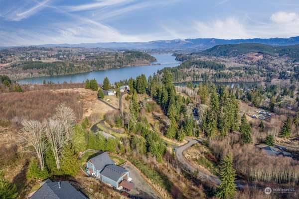 124 Stoneywood LN, Mossyrock, WA 98564