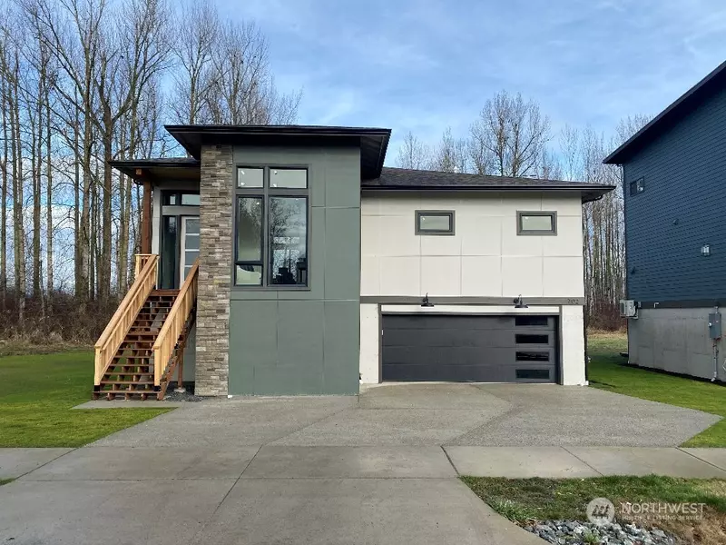 702 Garfield ST, Sumas, WA 98295