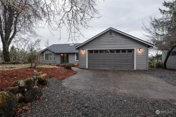 201 13 Harmony LN, Mossyrock, WA 98564