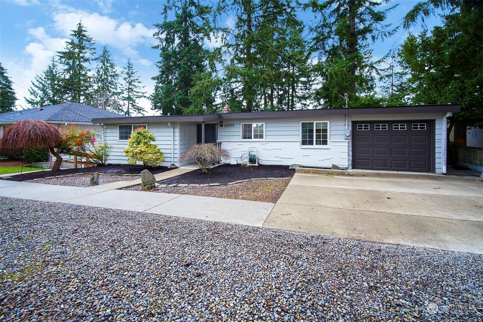 16352 Ashworth AVE N, Shoreline, WA 98133