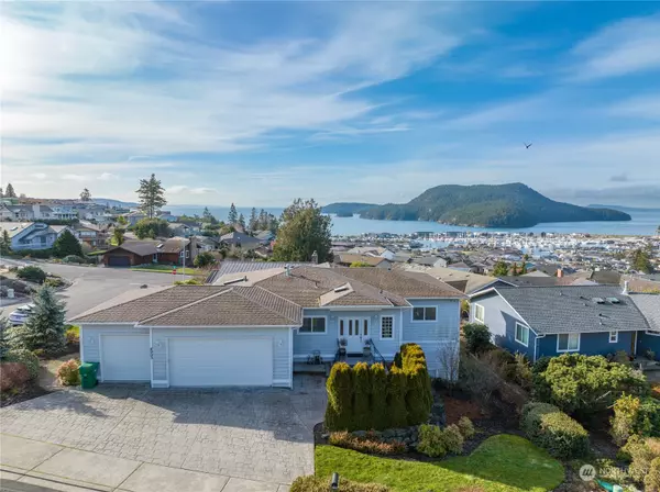 4903 Paisley PL, Anacortes, WA 98221