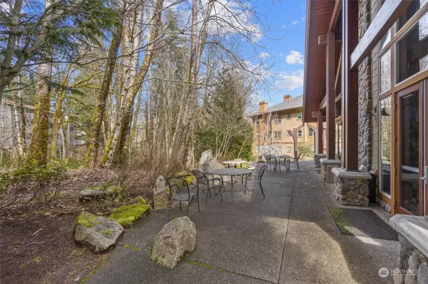 Issaquah, WA 98027,1000 Cabin Creek LN SW #D102