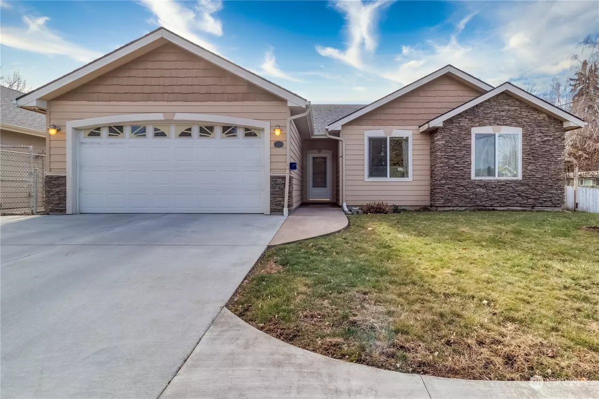 Walla Walla, WA 99362,718 Roff LN