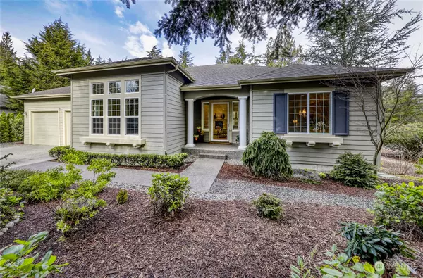 22 Mount Lena LN, Port Ludlow, WA 98365