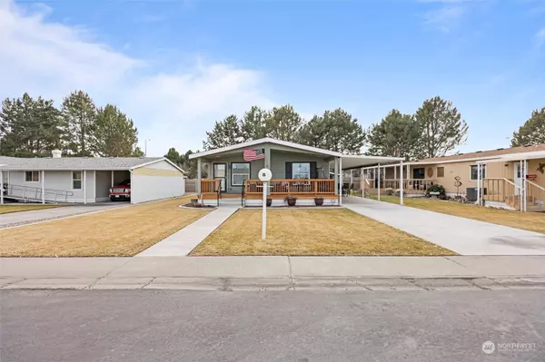 312 S Columbia Center BLVD #B, Kennewick, WA 99336