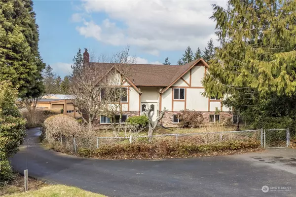 5102 Columbia Heights RD, Longview, WA 98632