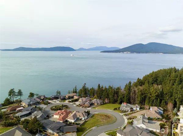 Anacortes, WA 98221,2409 Washington CT