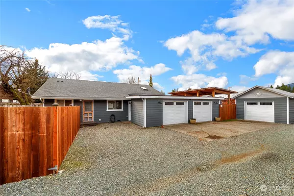 750 S Emens AVE, Darrington, WA 98241