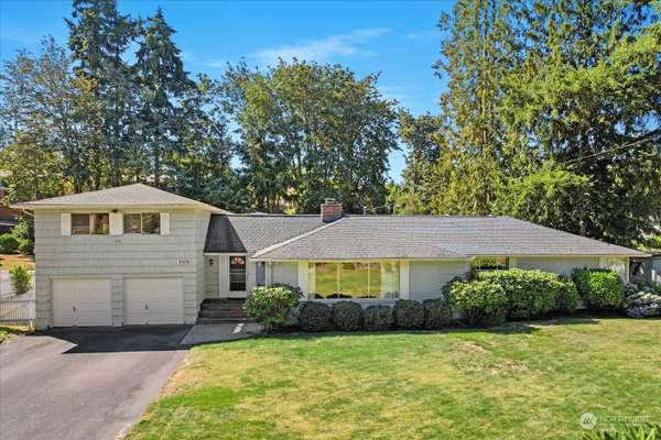 20710 86th PL W, Edmonds, WA 98026