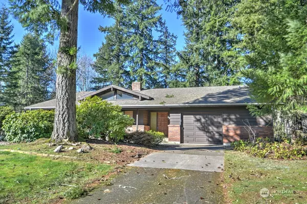 3125 South Bay RD NE, Olympia, WA 98506