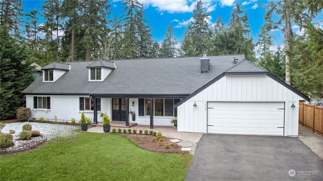 1919 215th PL SE, Sammamish, WA 98075