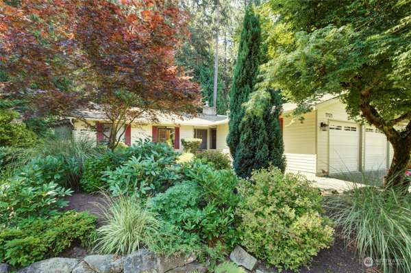 17121 NE 28th PL, Bellevue, WA 98008