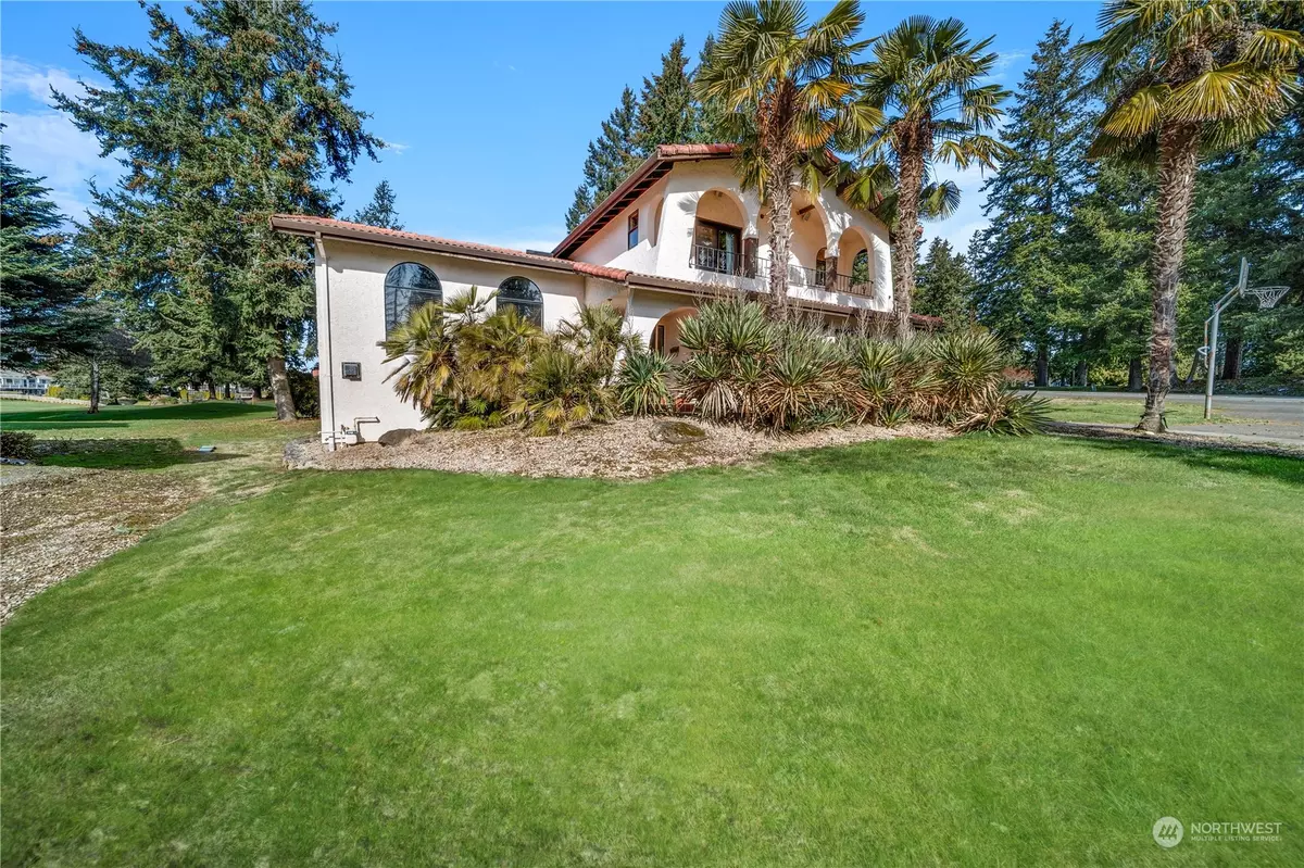 Lake Tapps, WA 98391,20603 Island Pkwy E