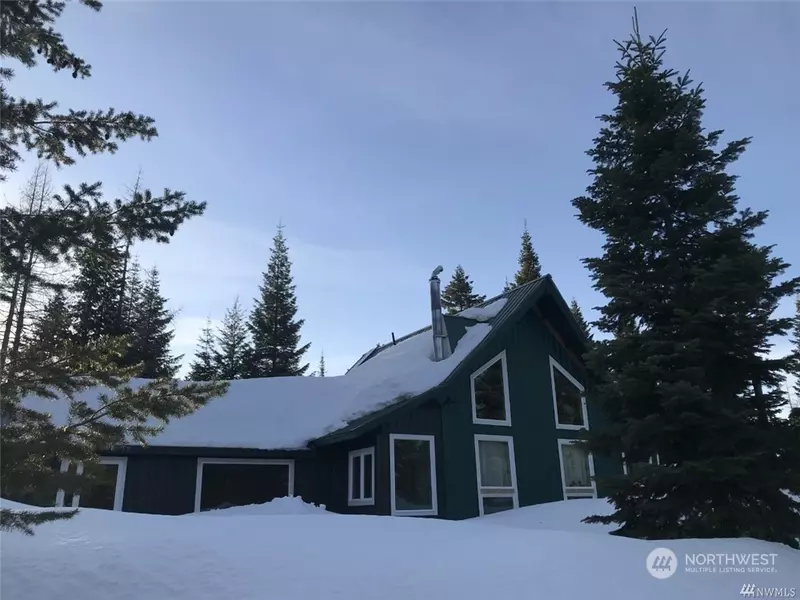 11134 Lewis Peak RD, Waitsburg, WA 99361