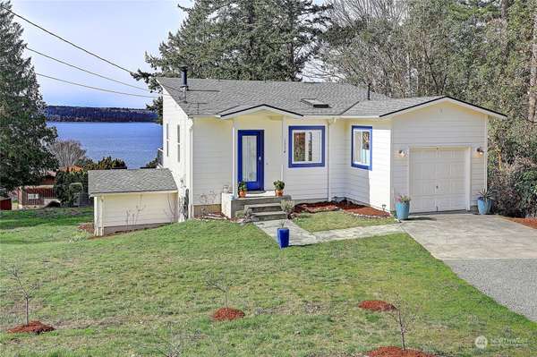 1334 S West Camano DR, Camano Island, WA 98282