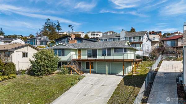 4908 Macbeth DR, Anacortes, WA 98221