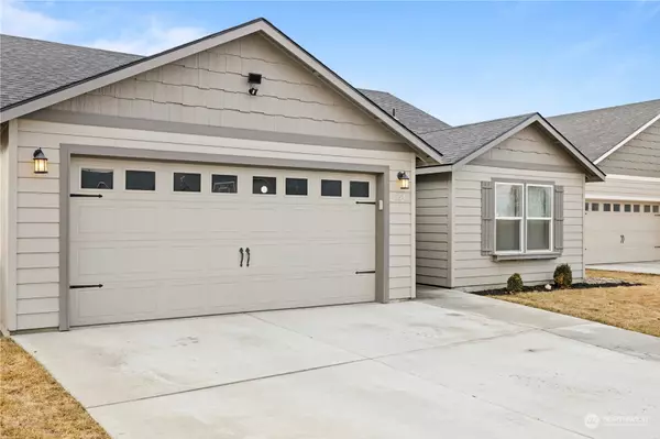 Moses Lake, WA 98837,554 S Lakeland DR