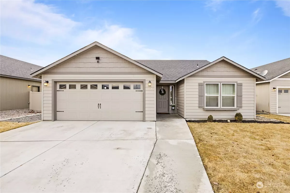 Moses Lake, WA 98837,554 S Lakeland DR