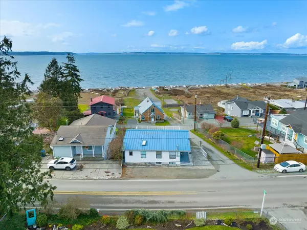 267 N Sunset DR, Camano Island, WA 98282