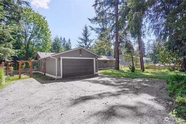 14617 160th AVE SE, Renton, WA 98059