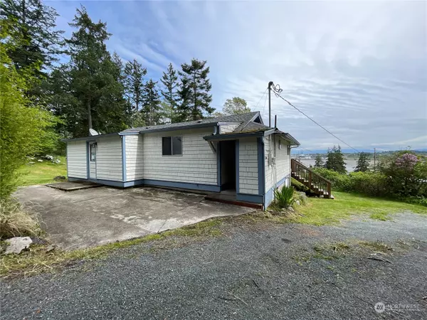 7166 San Juan Hill LN, Anacortes, WA 98221