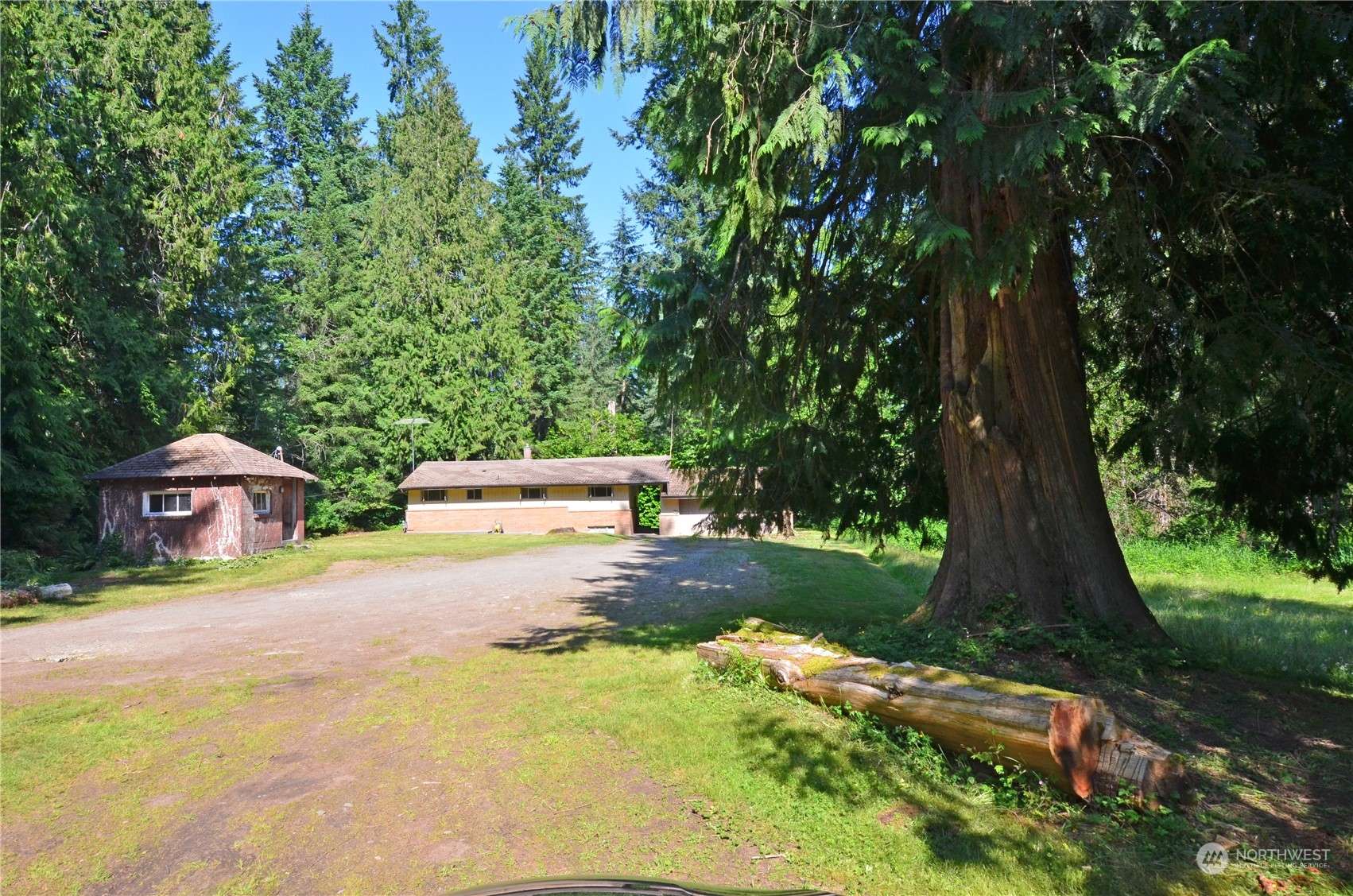 20425 NE Woodinville Duvall RD, Woodinville, WA 98077