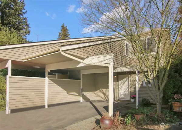 9647 NE 121st LN, Kirkland, WA 98034