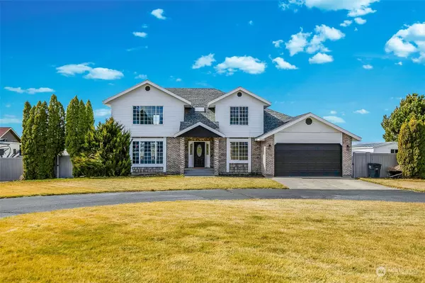 4798 Bluff DR NE, Moses Lake, WA 98837