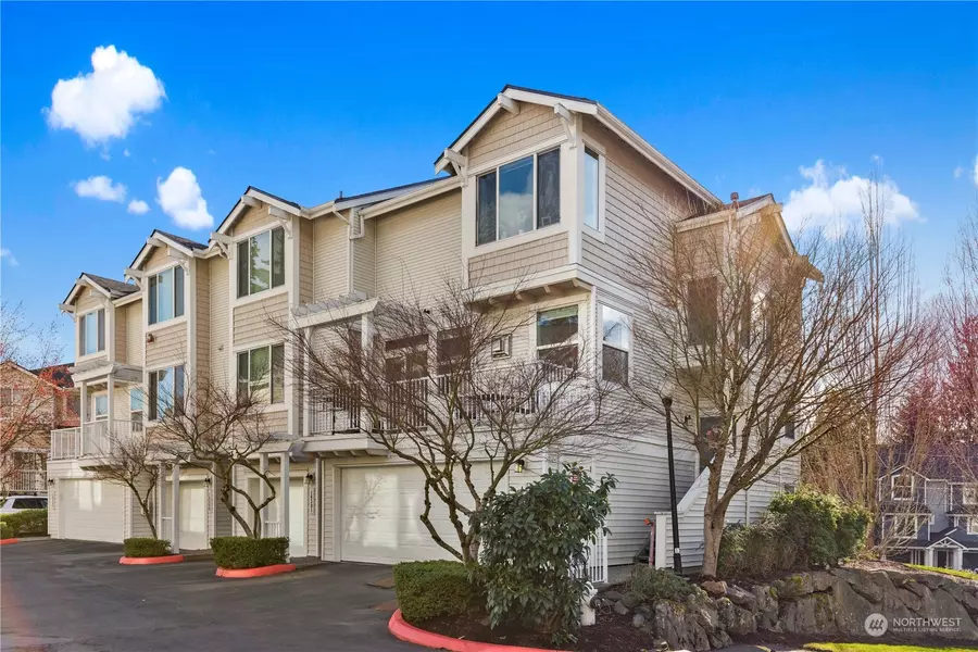 16393 118th CT NE, Bothell, WA 98011