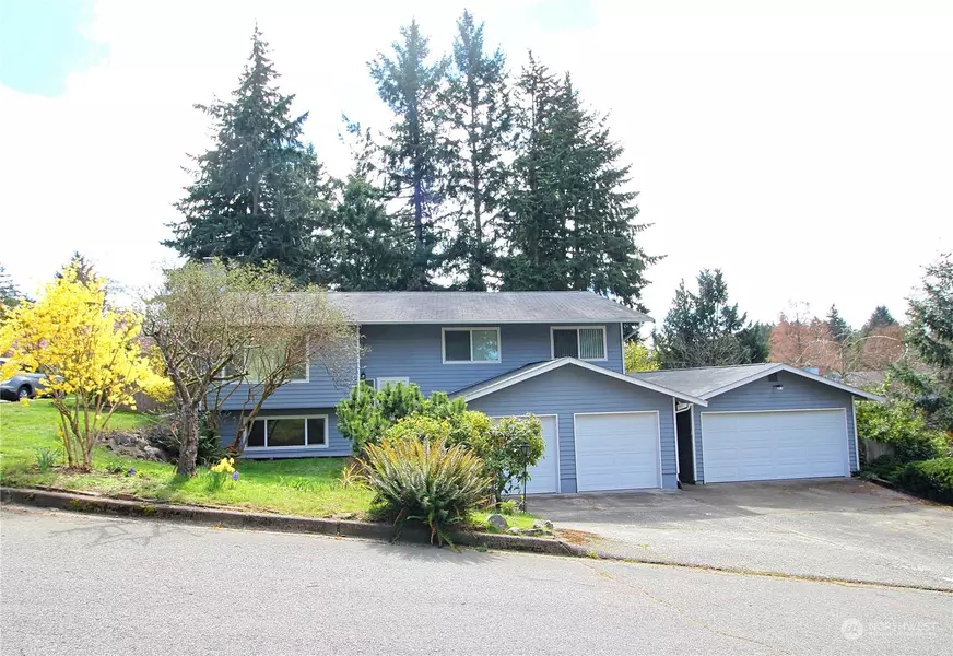 2505 SW 346 ST, Federal Way, WA 98023