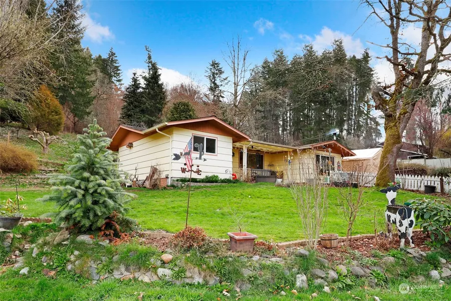 12591 Olalla Valley RD SE, Olalla, WA 98359