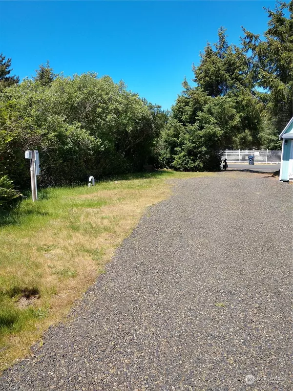 Ocean Shores, WA 98569,369 S Butterclam ST SW