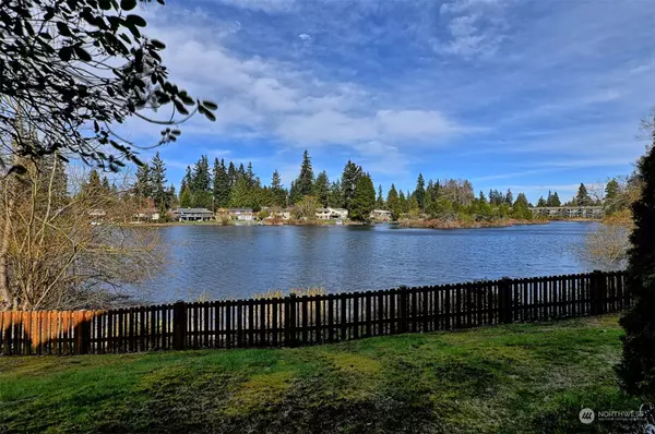 423 75th ST SE #B16, Everett, WA 98203