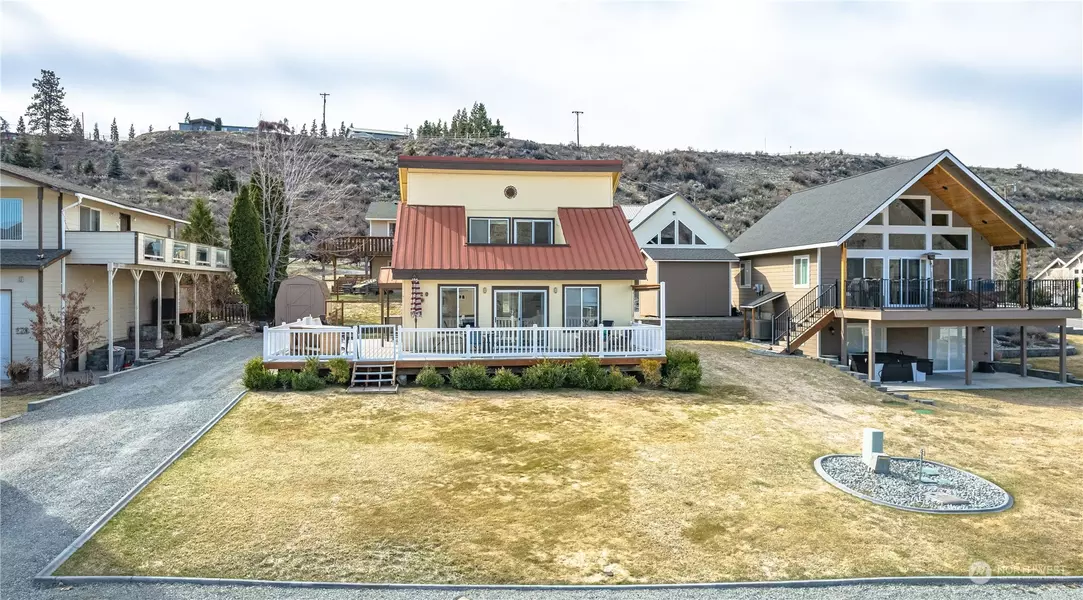 120 E Entiat DR, Orondo, WA 98843