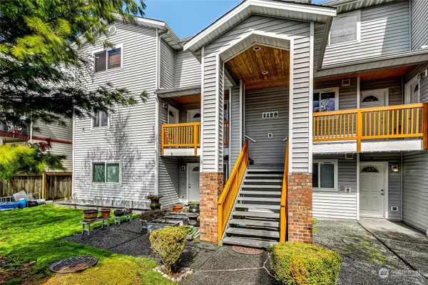 1129 W Casino RD #4, Everett, WA 98204