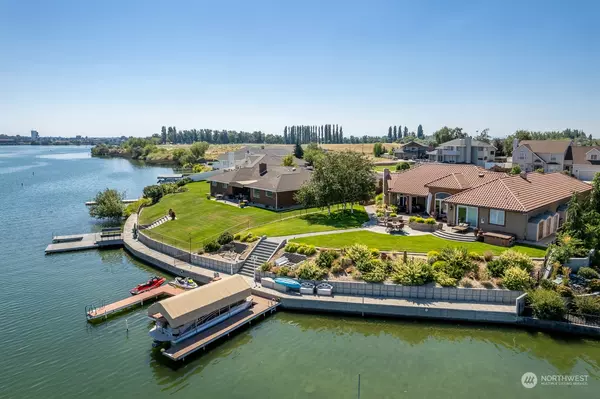 4072 Cove West DR, Moses Lake, WA 98837